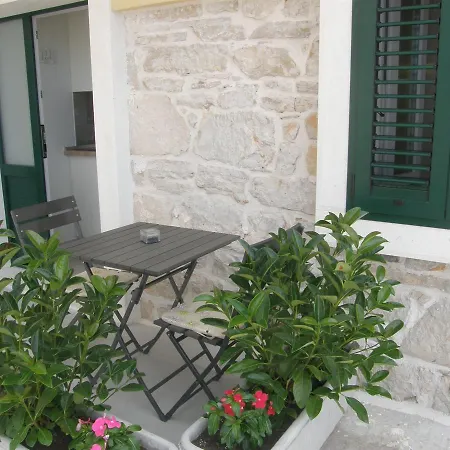 Mare Apartment *